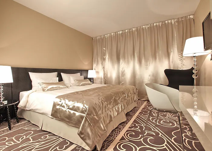 Zijin Hotel Belgrade